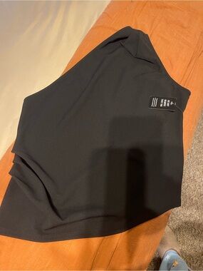 Express NWT Black one sleeve top